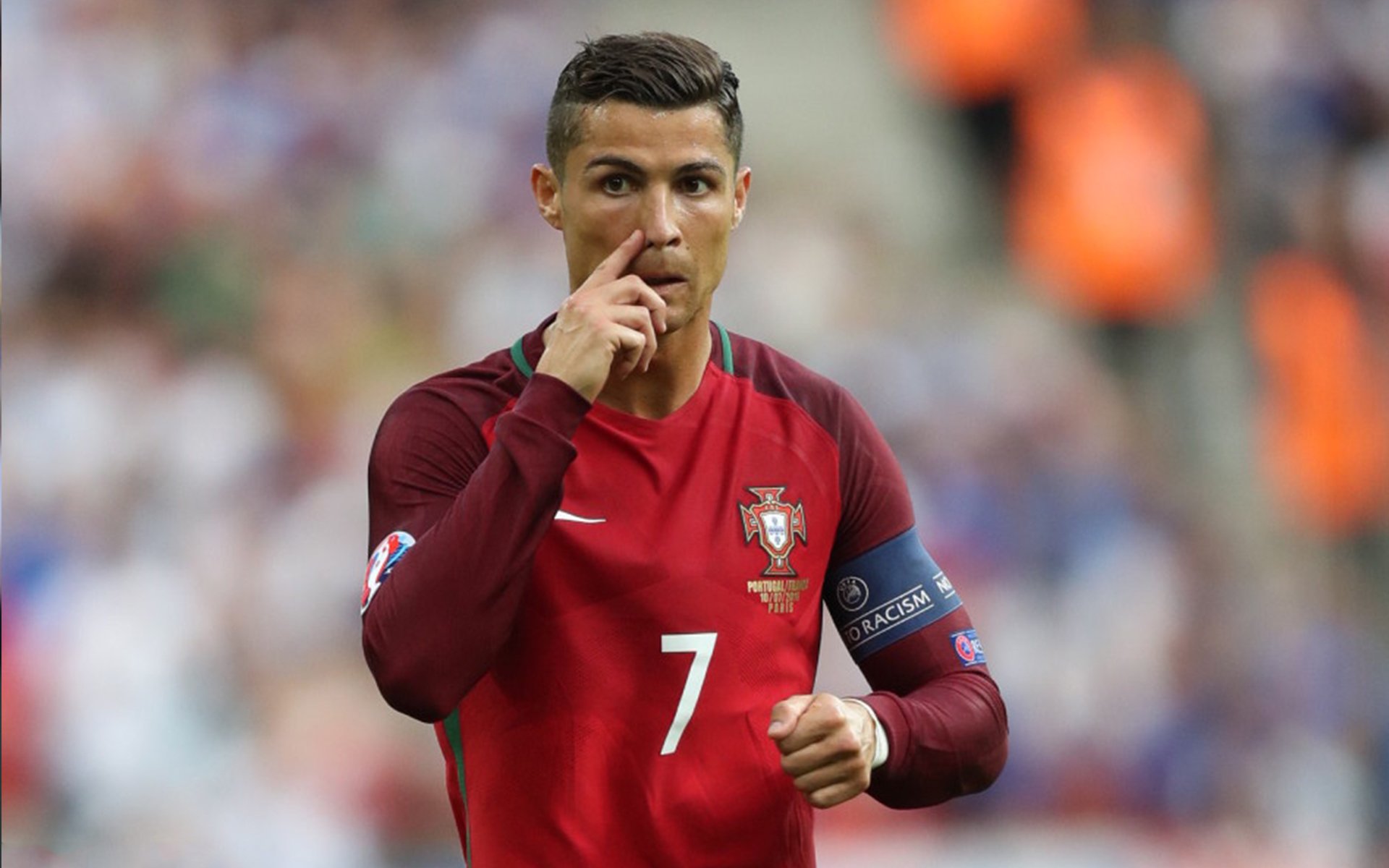 开云电竞平台-突破极限：运动员纪录背后隐藏的努力，训练突破极限