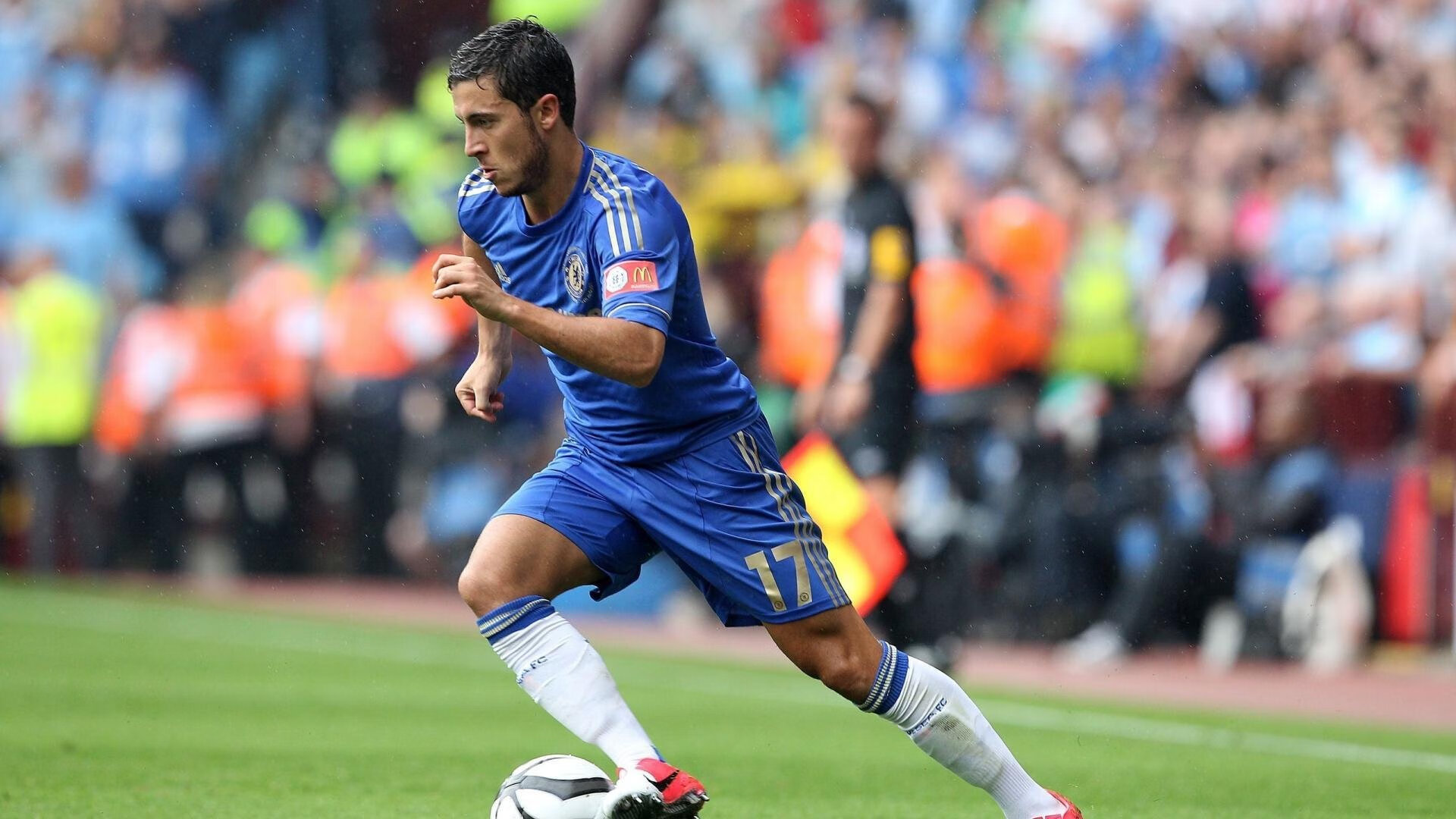 开云·Kaiyun网页版-逆境中的“硬汉”队员：伤愈归来的领袖逆风翻盘，逆境能打败弱者